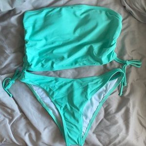 SUPER CUTE Bandeau bikini